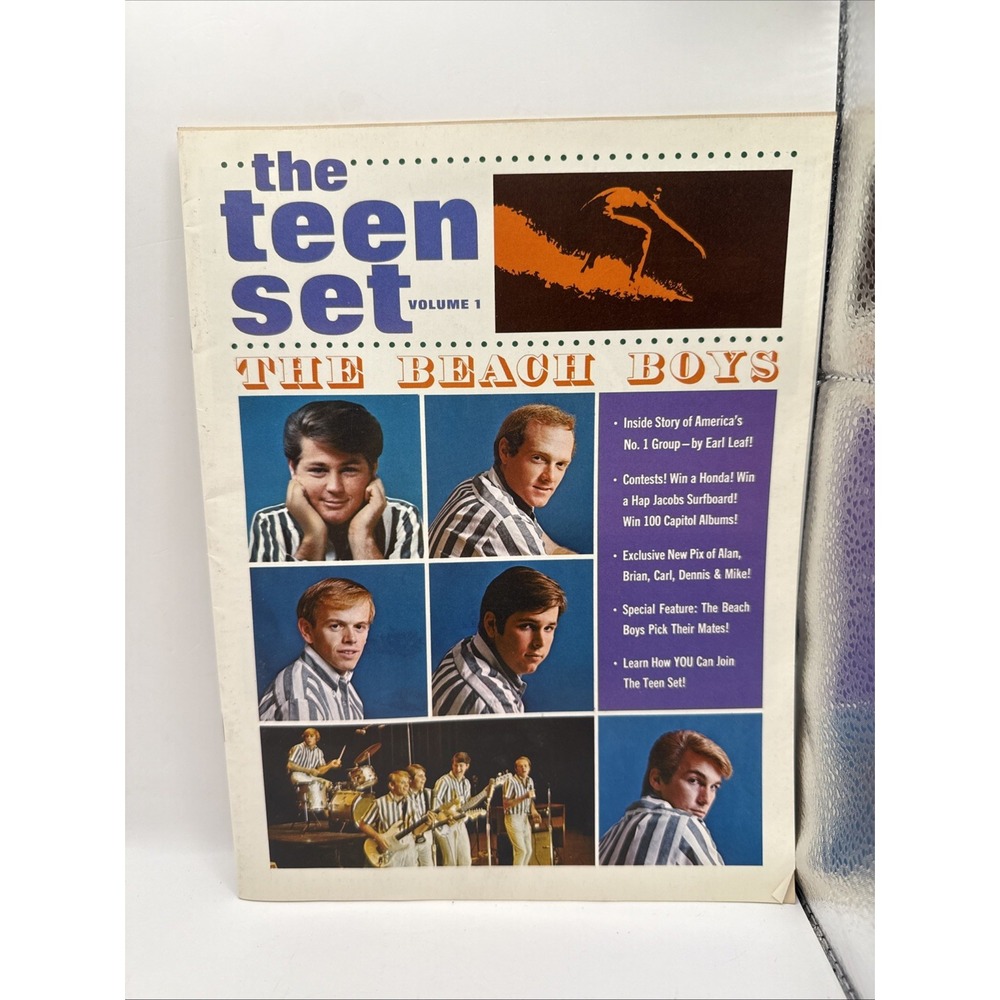 1964 The Teen Set "The Beach Boys" Magazine Volume 1 Number 1 33 Pages RARE!